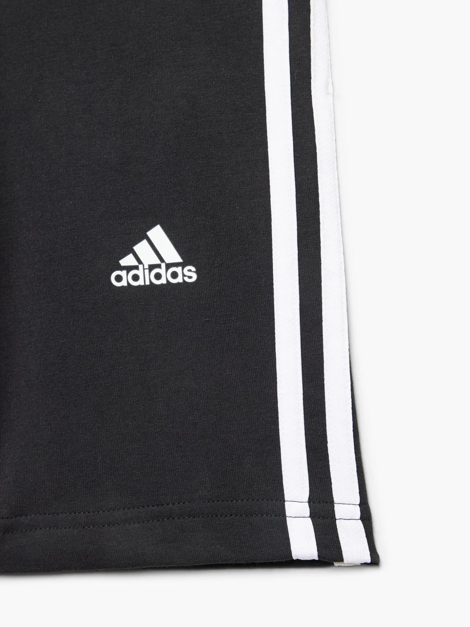 3 Streifen kurze Trainingshose