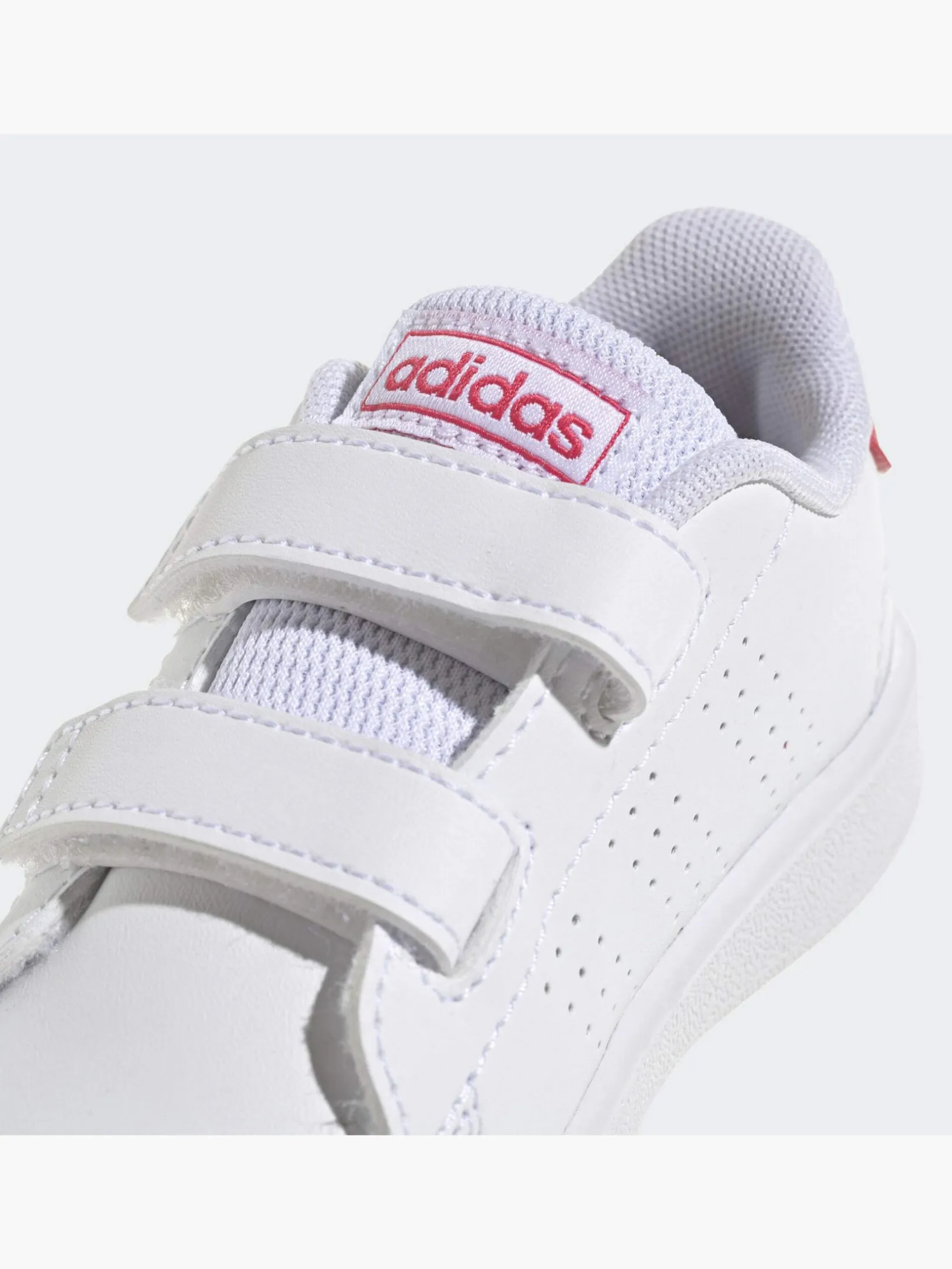 Advantage Lifestyle Court Two Hook-and-Loop Schuh