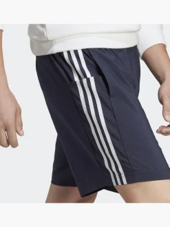 AEROREADY Essentials Chelsea 3-Streifen Shorts