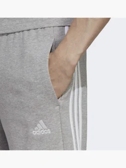 Essentials French Terry 3-Streifen Shorts