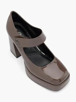 Mary Jane Pumps