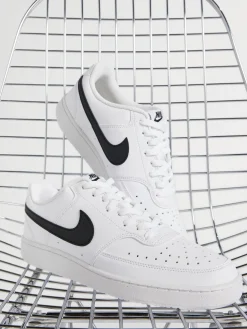 Sneaker COURT VISION BE