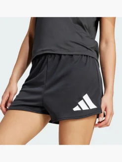 Train Essentials Big Logo Shorts