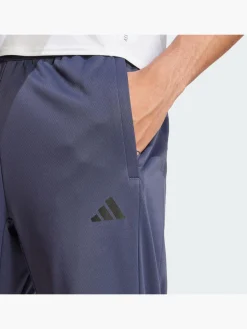 Train Essentials Camo Trainingshose