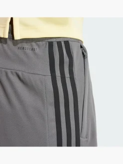 Train Essentials Piqué 3-Streifen Trainingsshorts