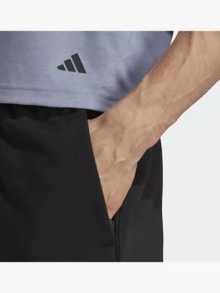 Yoga Base Training Shorts